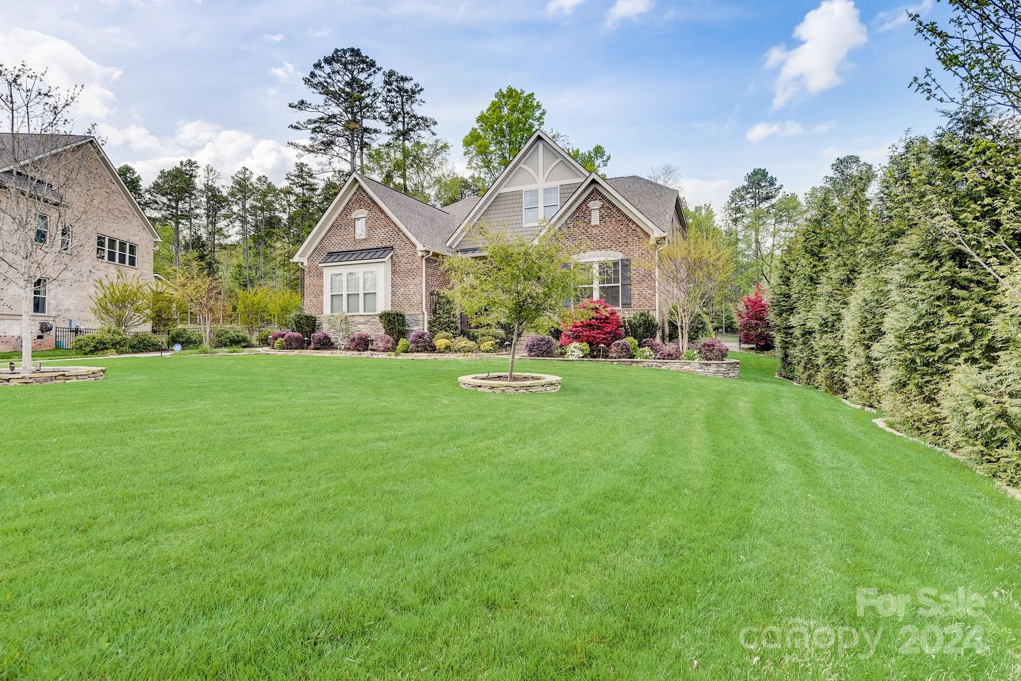 215 Wesley Manor Drive Matthews NC 28104