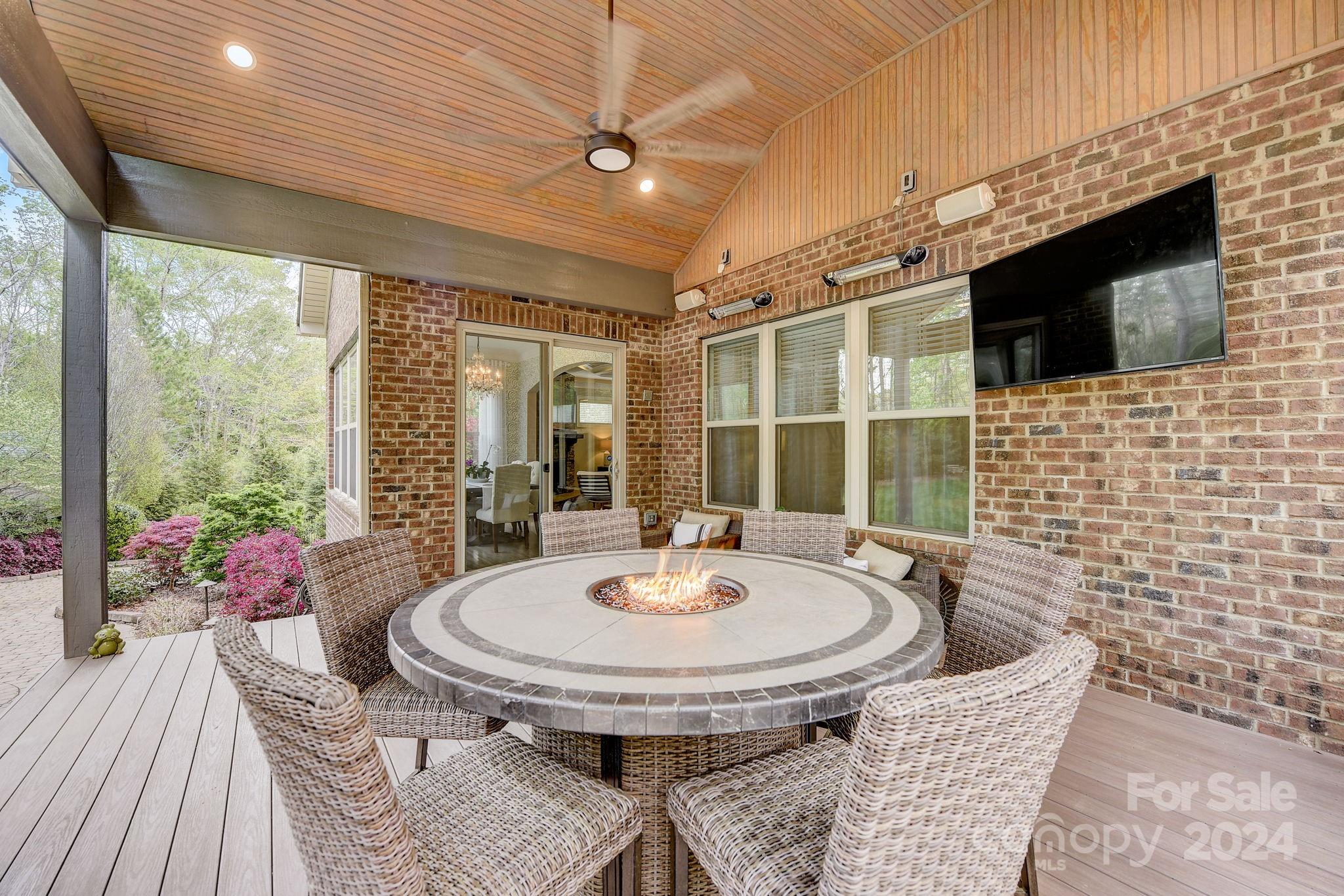215 Wesley Manor Drive Matthews NC 28104