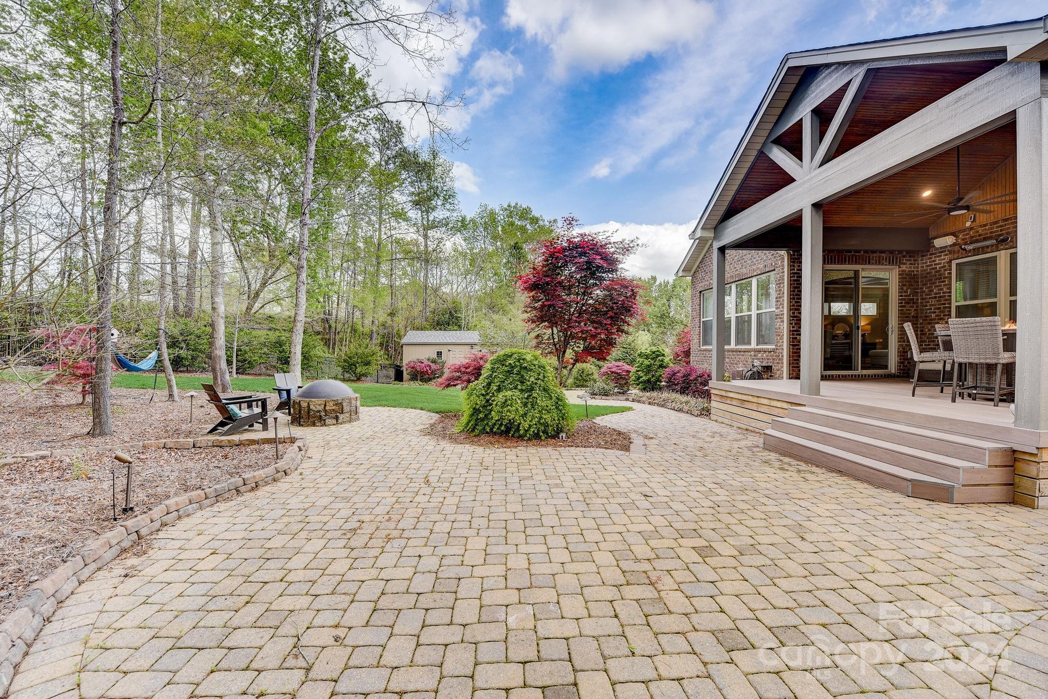 215 Wesley Manor Drive Matthews NC 28104