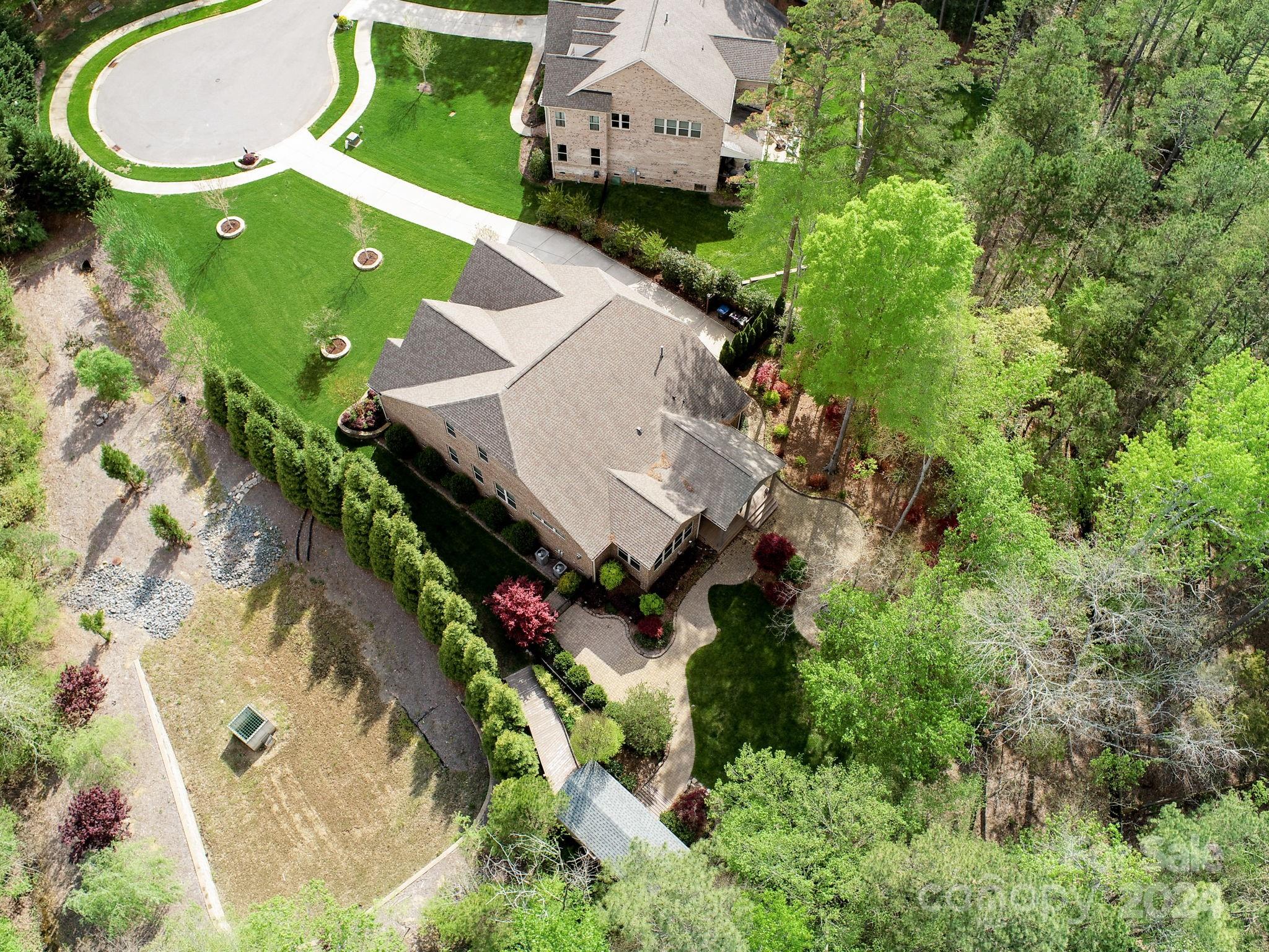 215 Wesley Manor Drive Matthews NC 28104