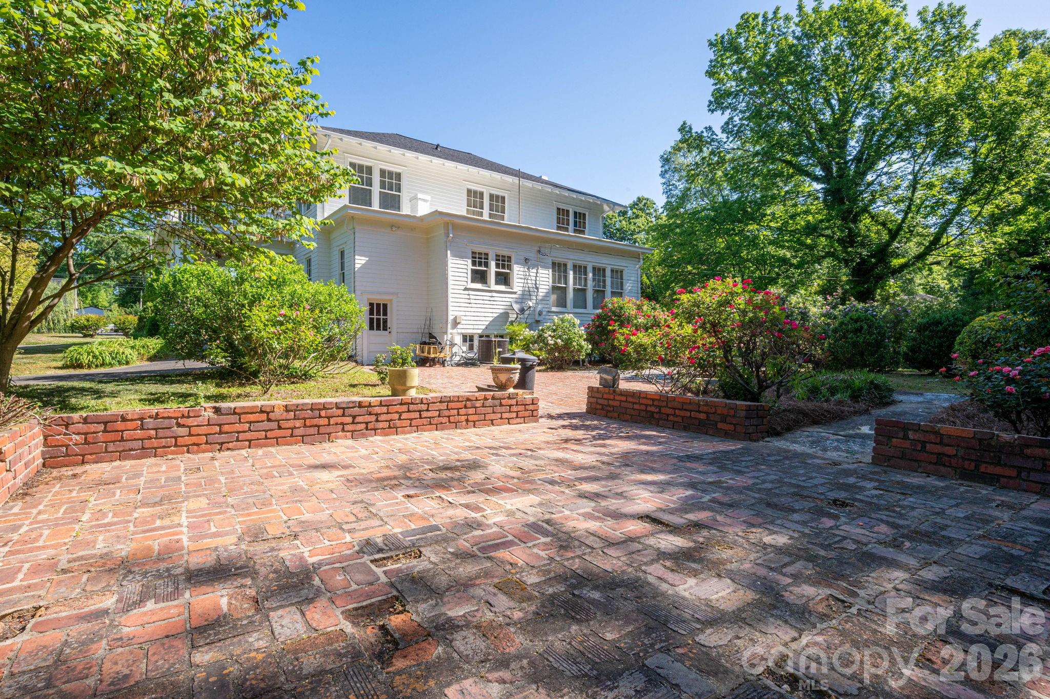 1147 S Belvedere Avenue Gastonia NC 28054