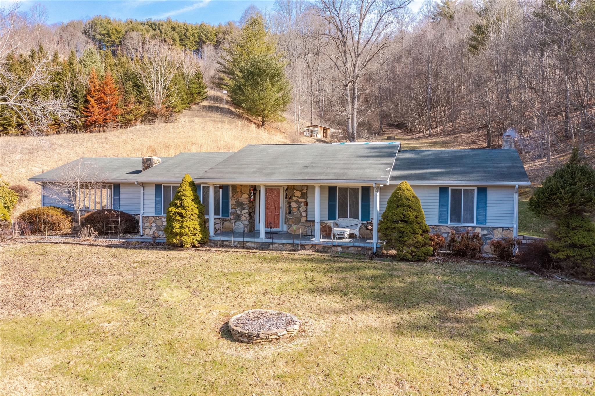 6658 N 226 Highway Bakersville NC 28705