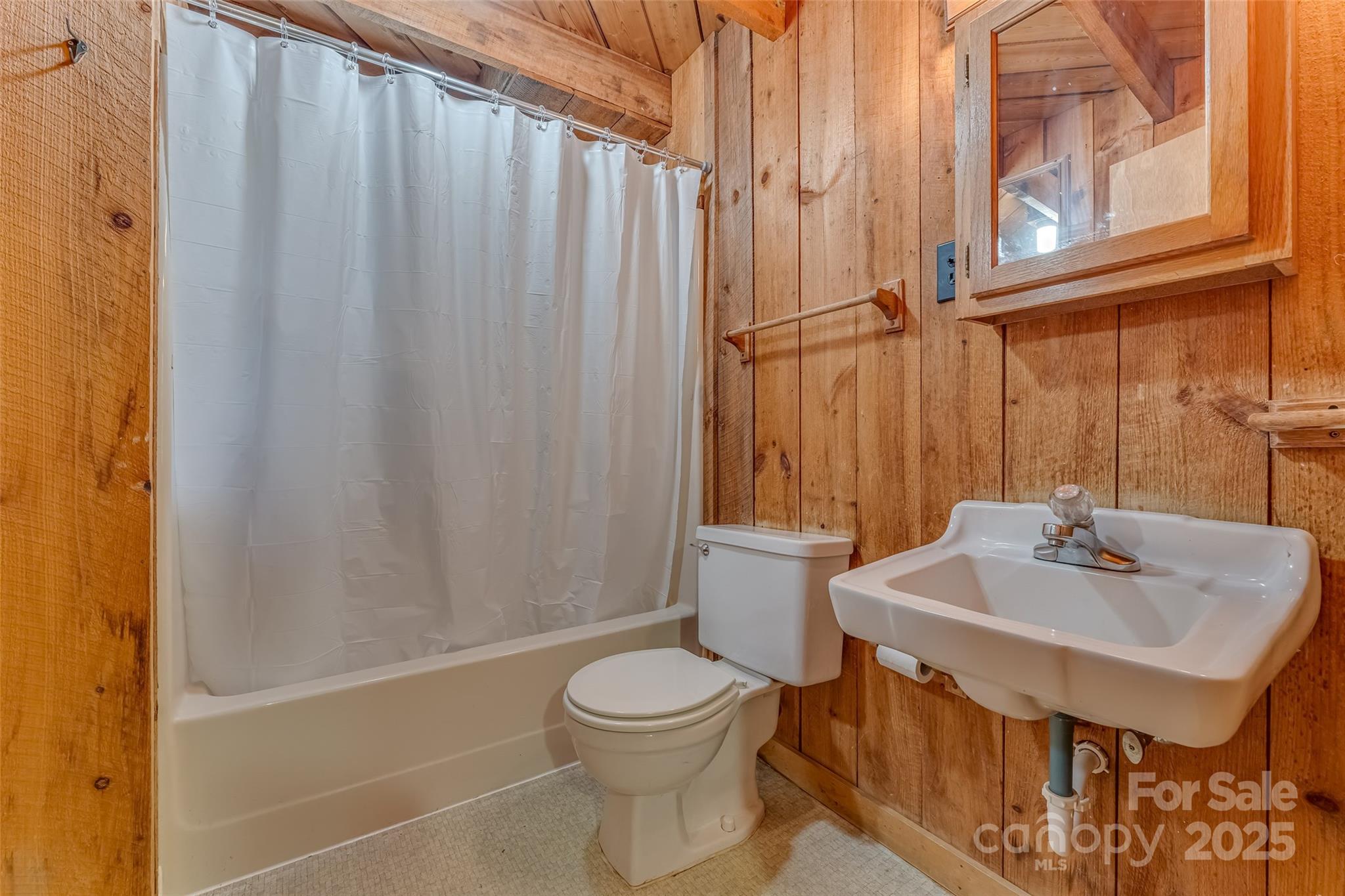 8749 Nc 63 Highway Leicester NC 28748