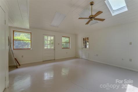 8749 Nc 63 Highway Leicester NC 28748