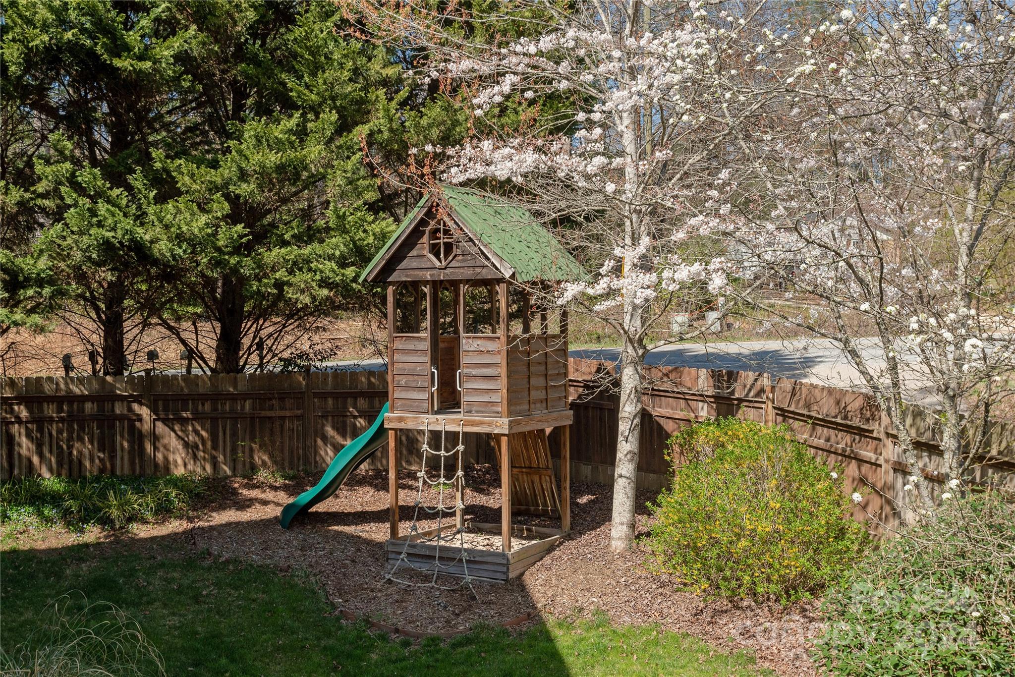 2 Whitleigh Court Arden NC 28704