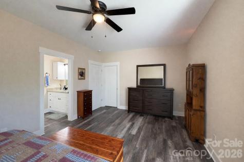 196 8th Avenue New London NC 28127