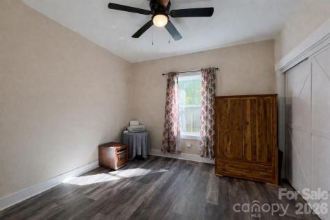 196 8th Avenue New London NC 28127