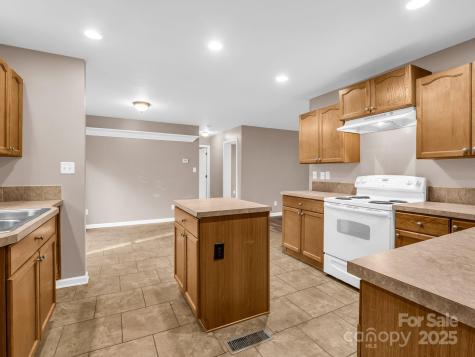 663 Landrum Road Columbus NC 28722