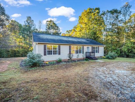 663 Landrum Road Columbus NC 28722