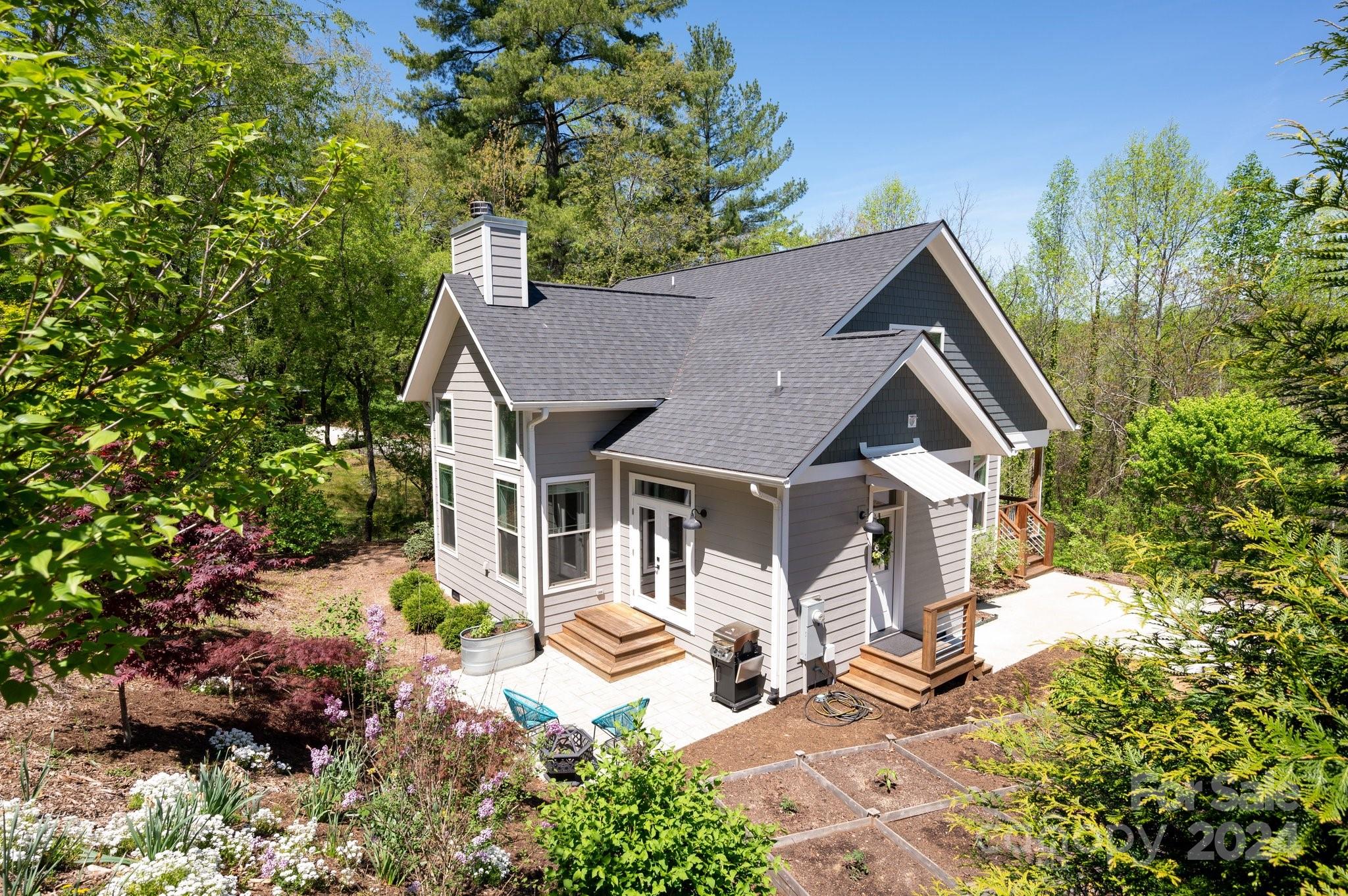 26 Brown Avenue Asheville NC 28804