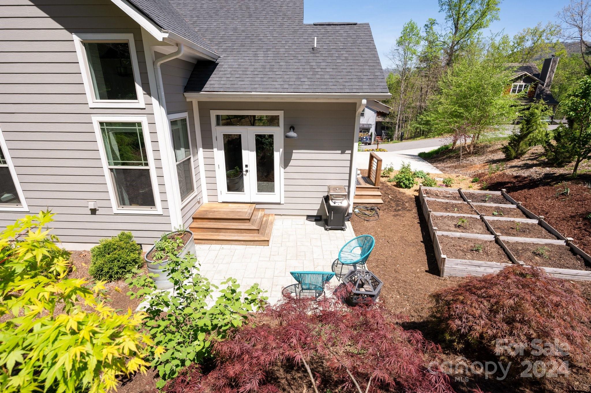 26 Brown Avenue Asheville NC 28804