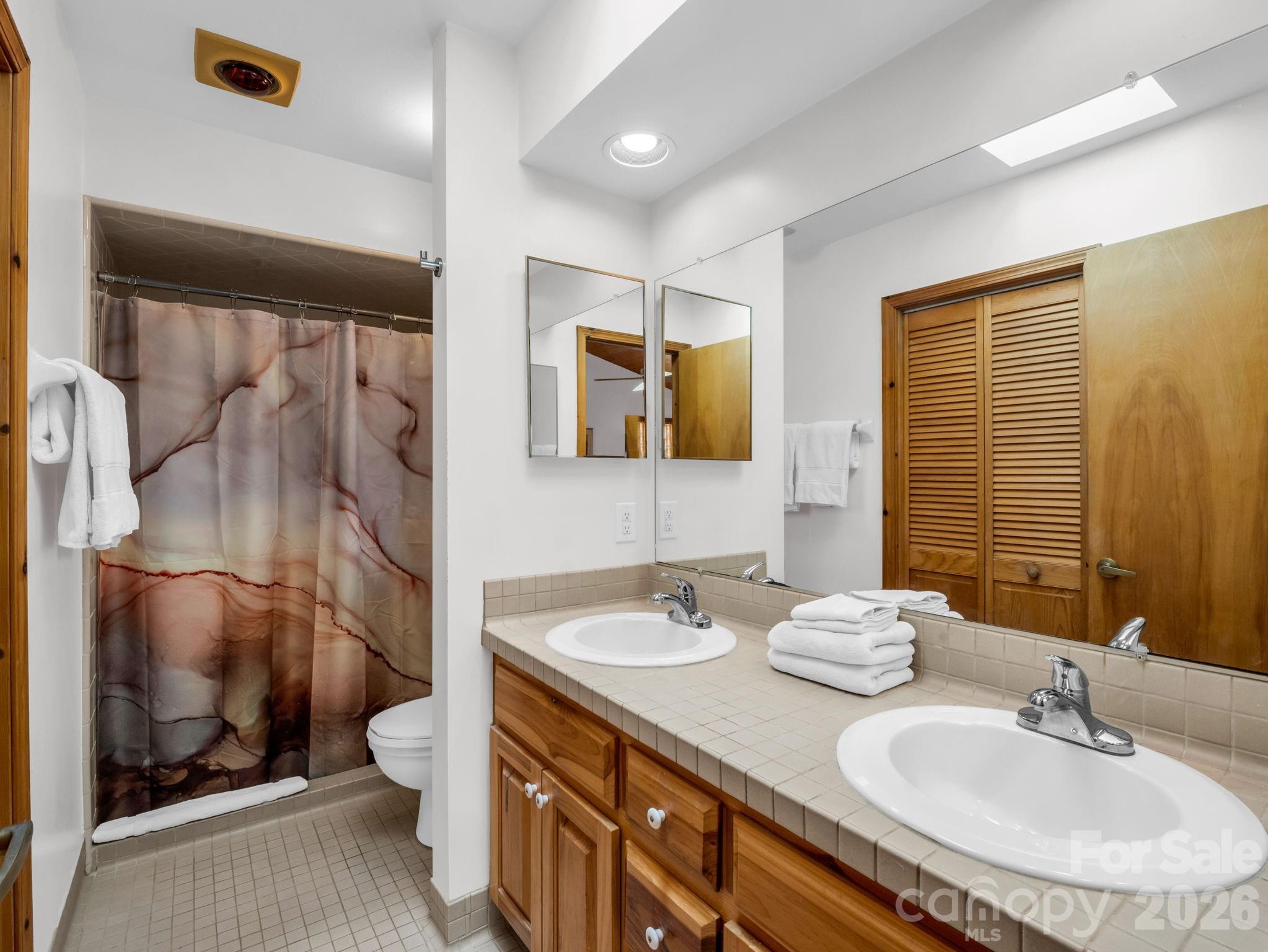 780 Rixhaven Drive Saluda NC 28773