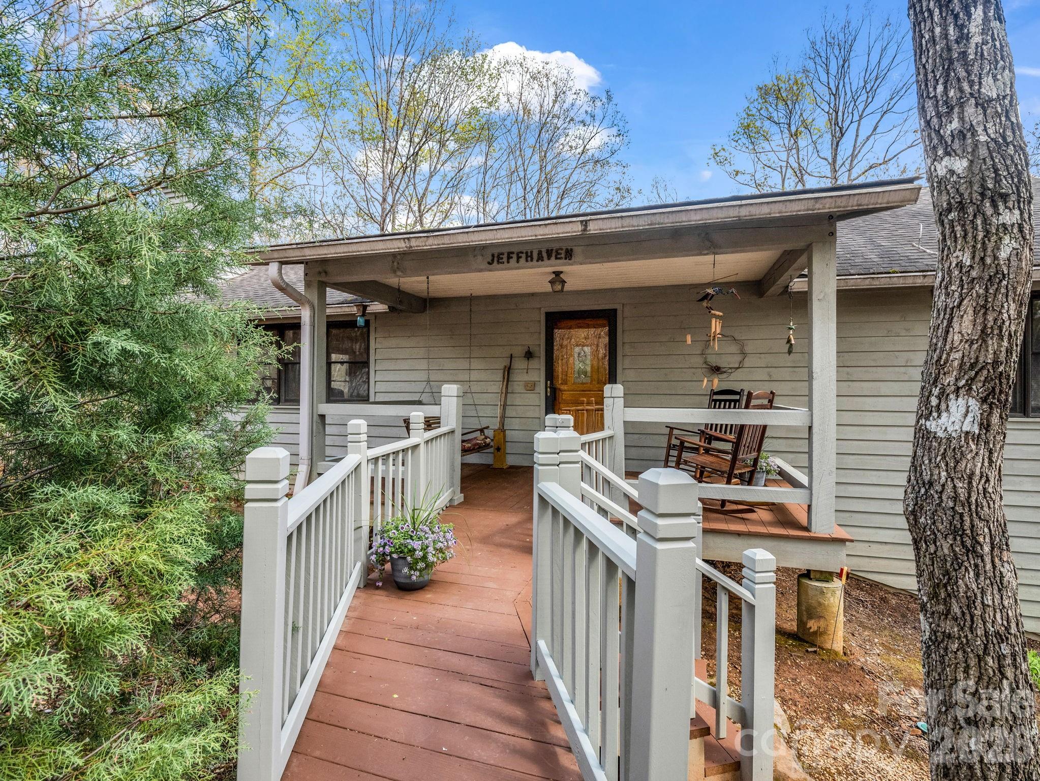 780 Rixhaven Drive Saluda NC 28773