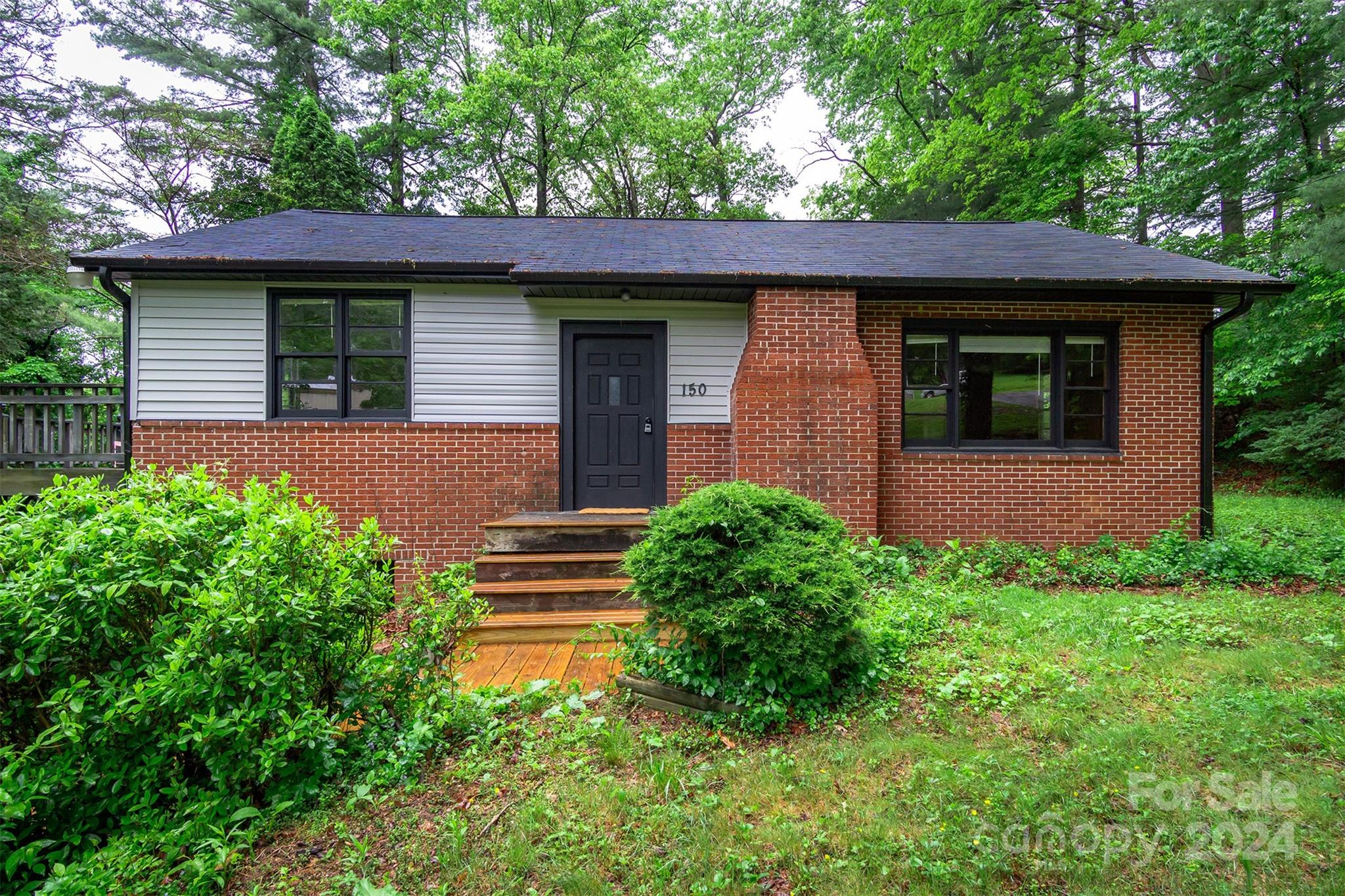 150 Stonewood Drive Spruce Pine NC 28777