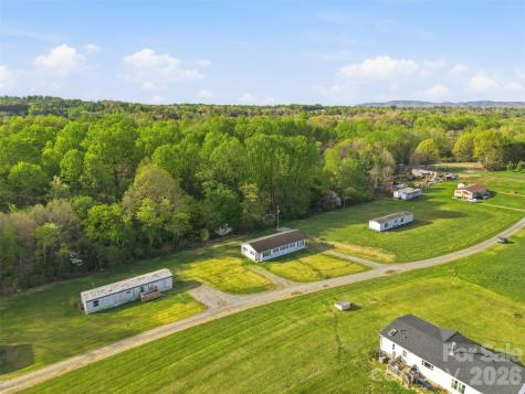 114/116 Harrington Place Drive Taylorsville NC 28681