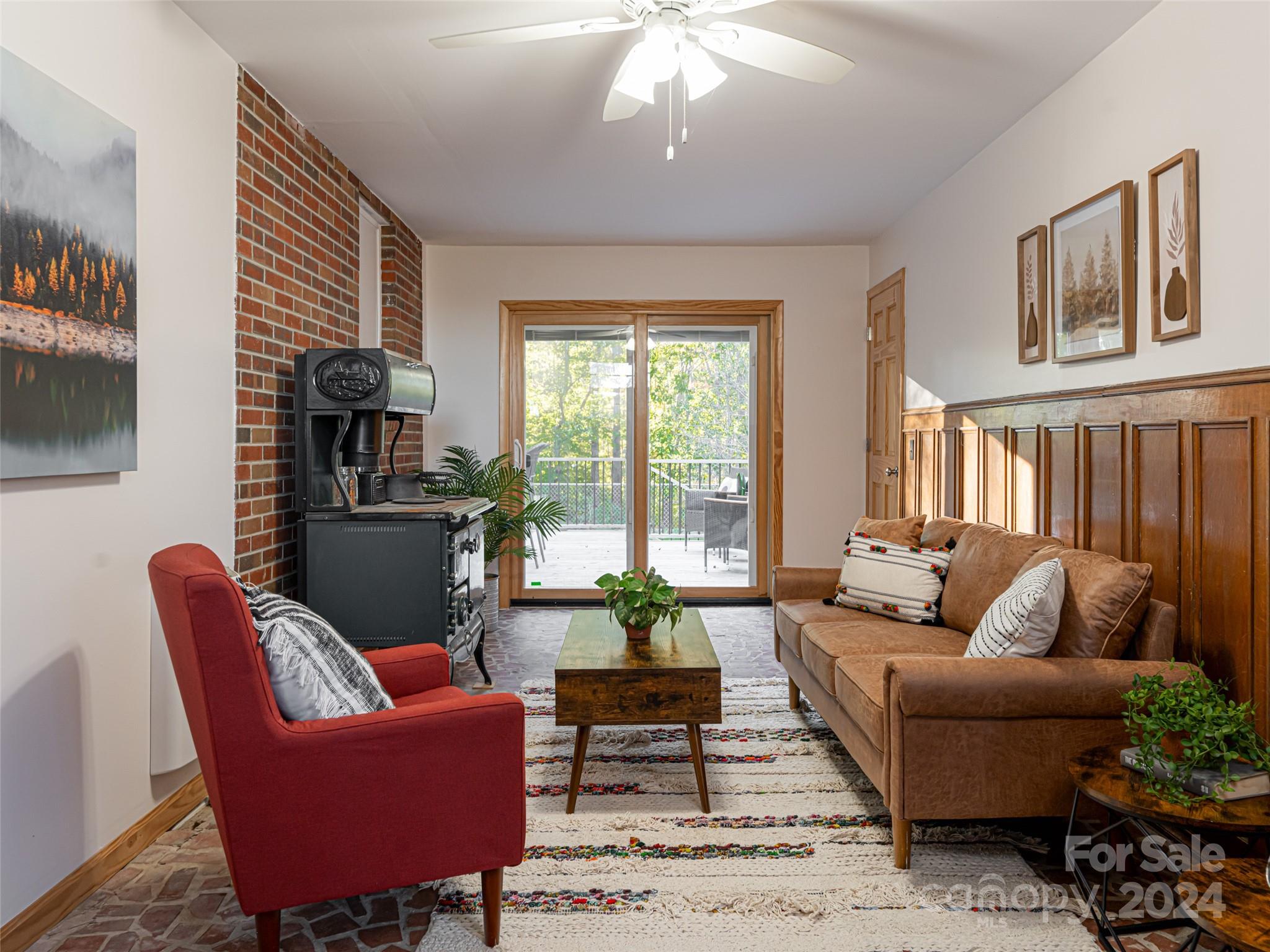 207 Pritchard Road Candler NC 28715