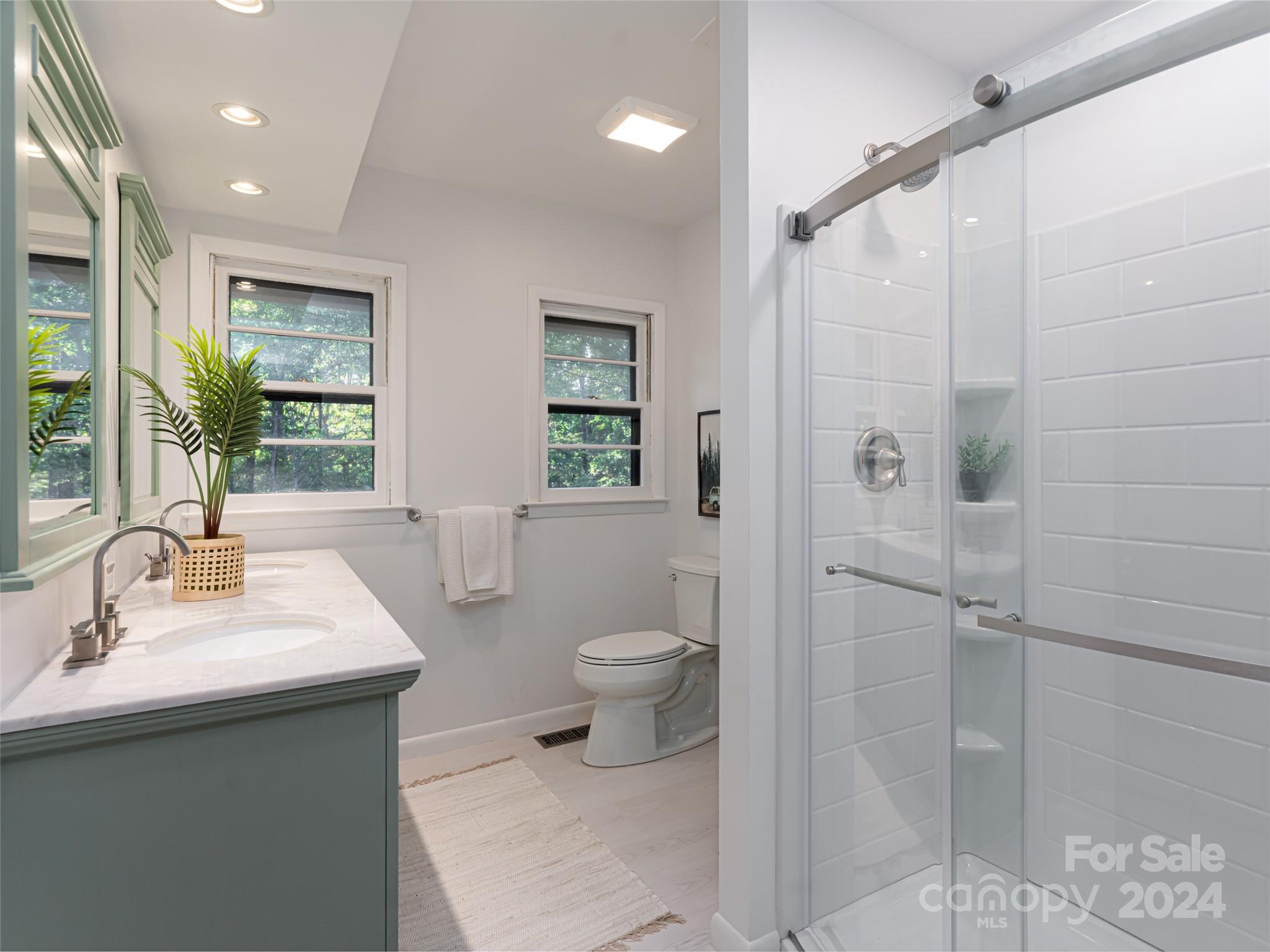 207 Pritchard Road Candler NC 28715
