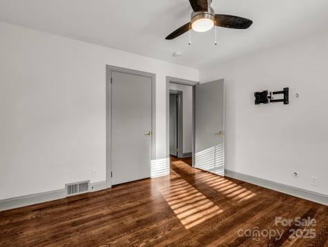 2115 N Stoney View Court Hendersonville NC 28792