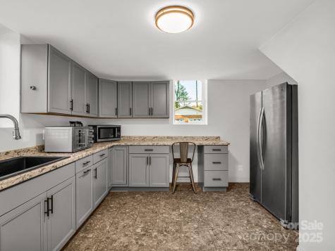 2115 N Stoney View Court Hendersonville NC 28792