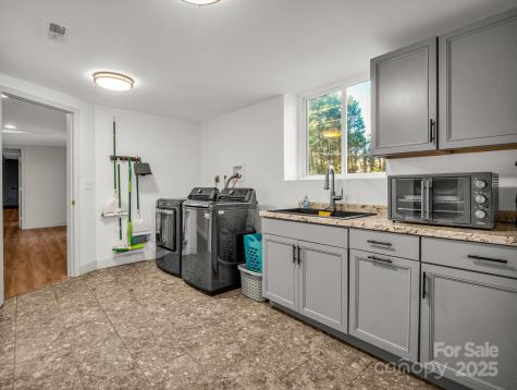 2115 N Stoney View Court Hendersonville NC 28792