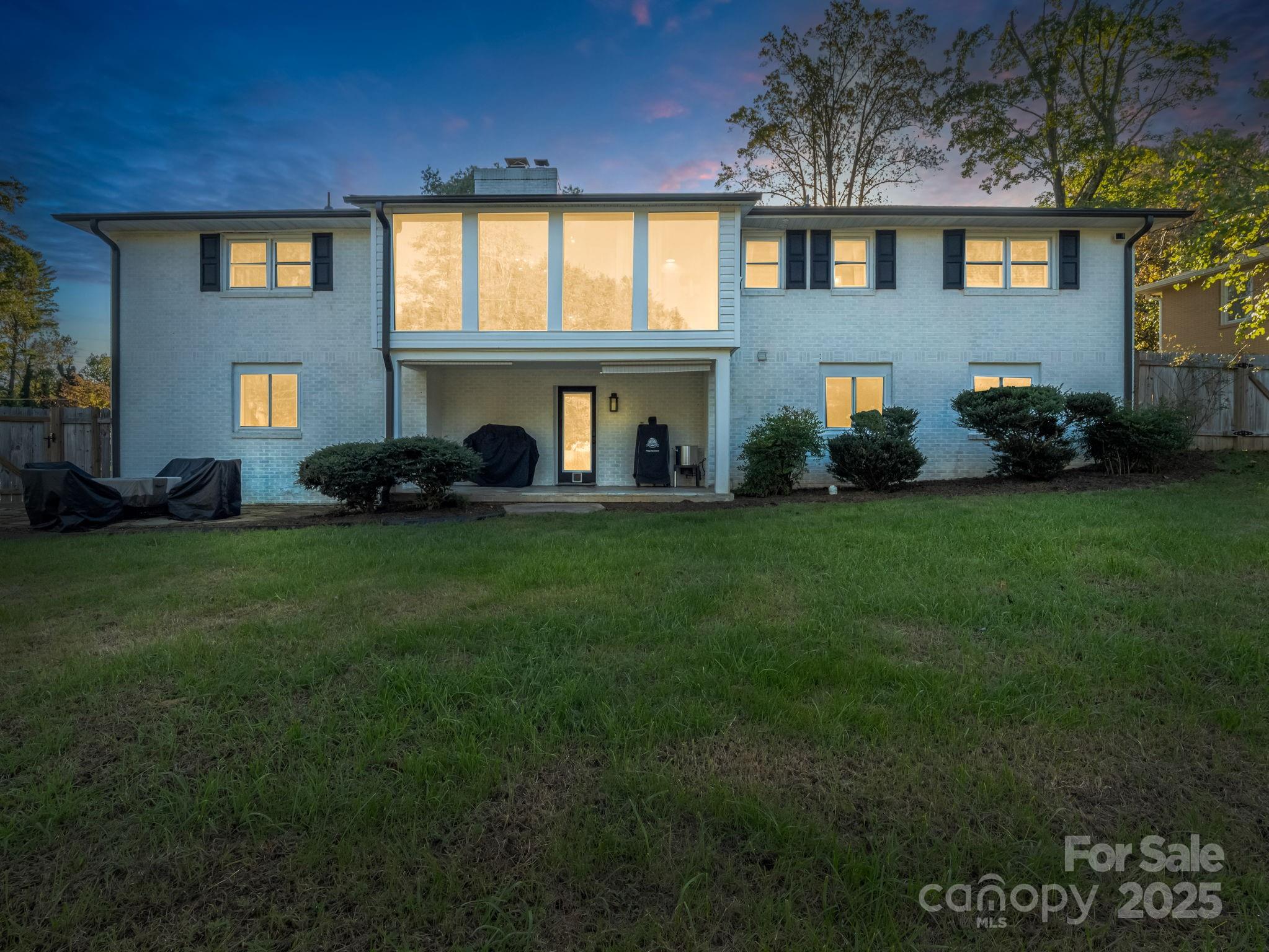2115 N Stoney View Court Hendersonville NC 28792