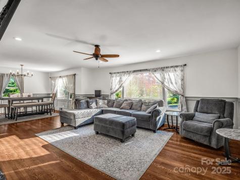 2115 N Stoney View Court Hendersonville NC 28792