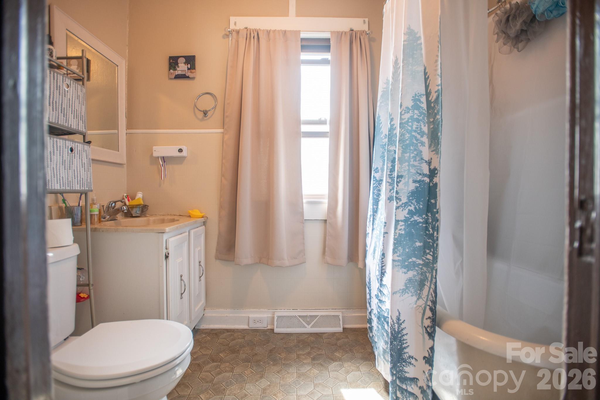 400 Summit Avenue Spruce Pine NC 28777