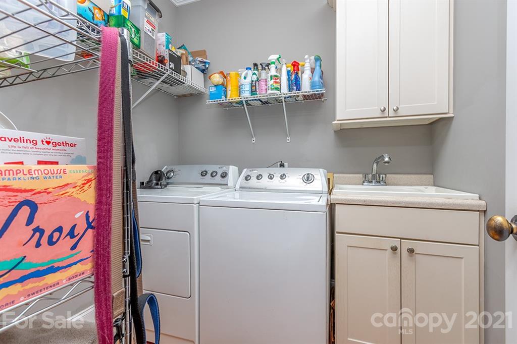 2226 Bay Street Charlotte NC 28205