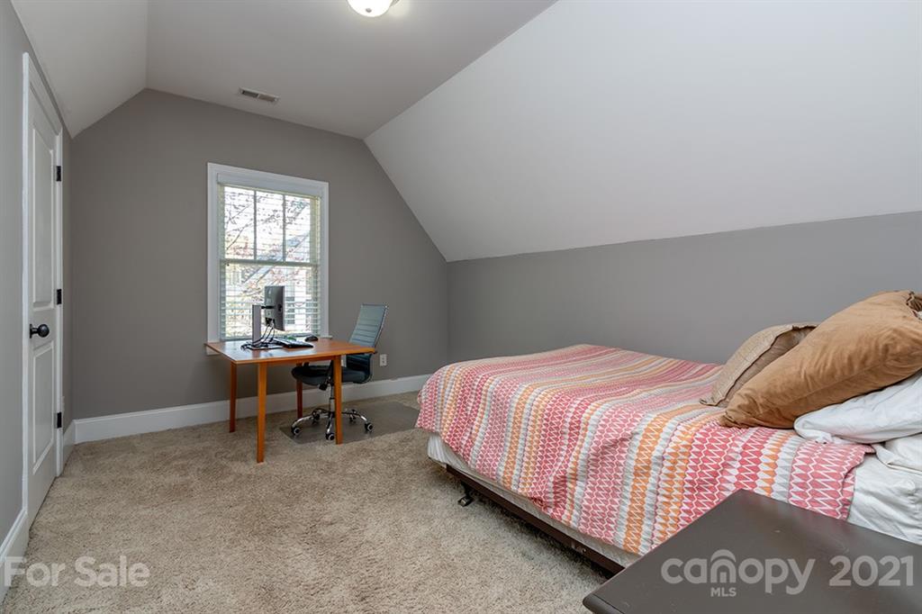 2226 Bay Street Charlotte NC 28205