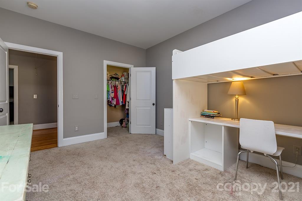 2226 Bay Street Charlotte NC 28205