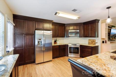 42 Bushwald Lane Swannanoa NC 28778