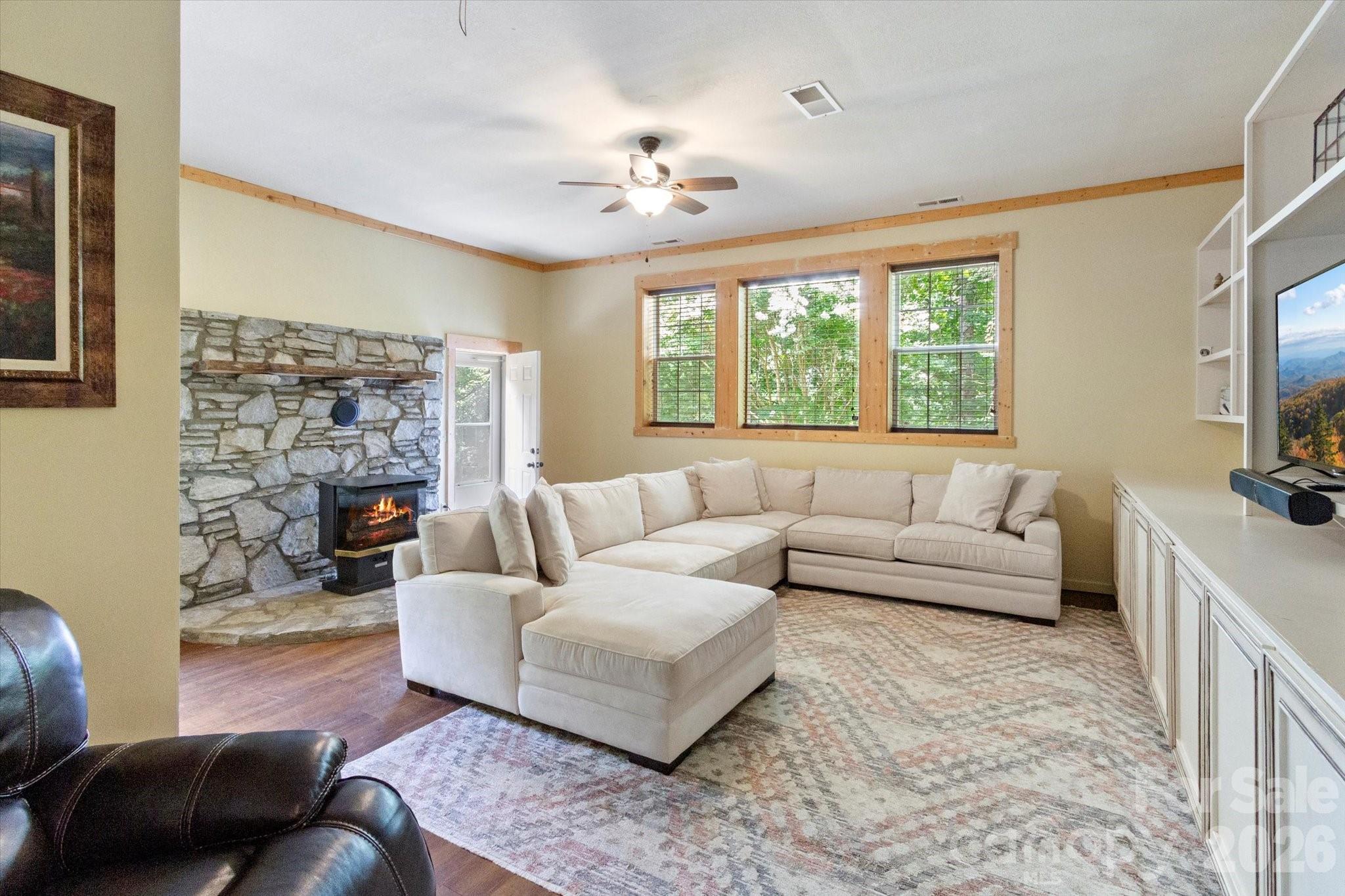 42 Bushwald Lane Swannanoa NC 28778