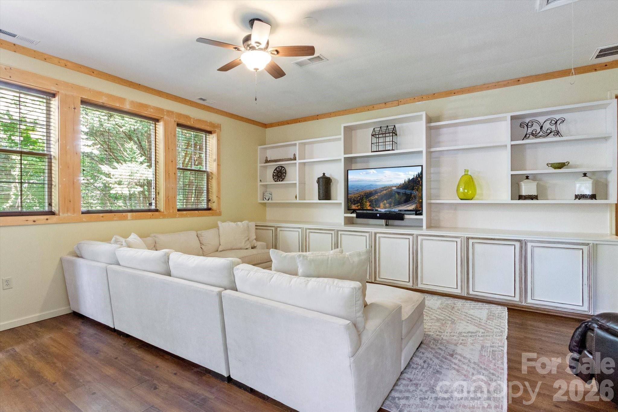 42 Bushwald Lane Swannanoa NC 28778