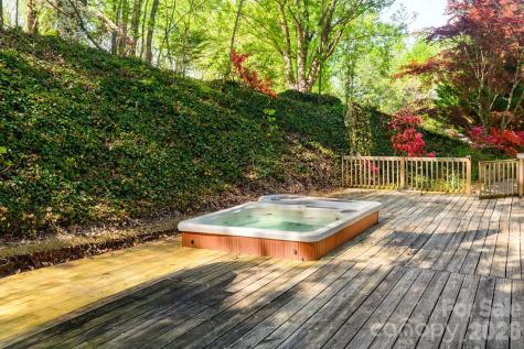 42 Bushwald Lane Swannanoa NC 28778