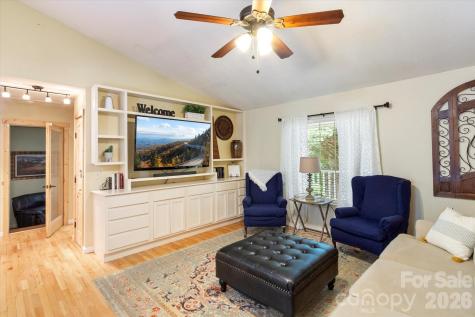 42 Bushwald Lane Swannanoa NC 28778