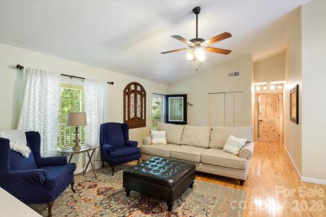 42 Bushwald Lane Swannanoa NC 28778