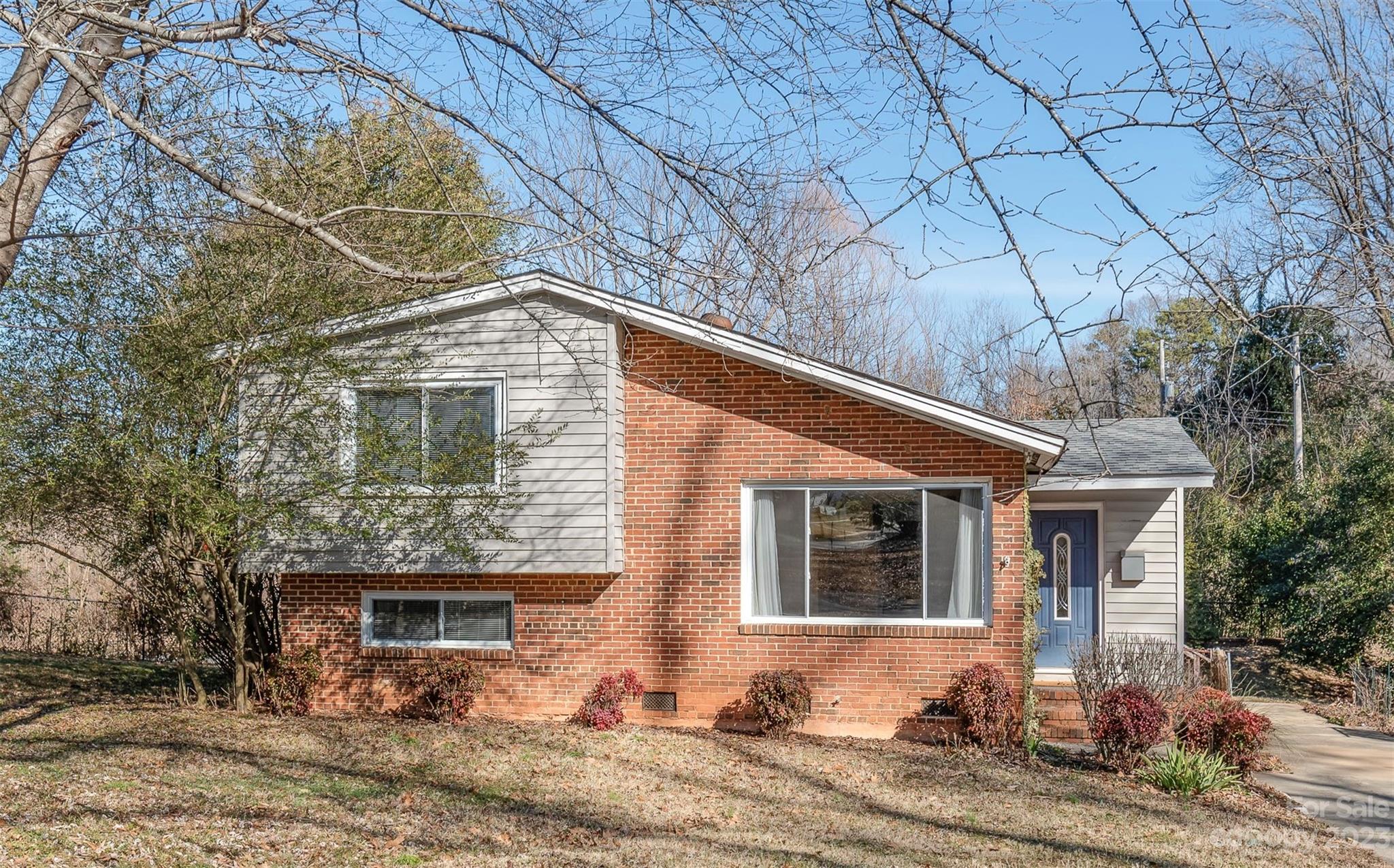 Mecklenburg County, Charlotte, NC Car4101968 Cottingham Chalk