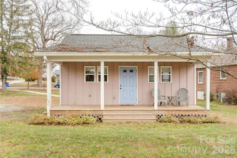 606 Ray Avenue Hendersonville NC 28792