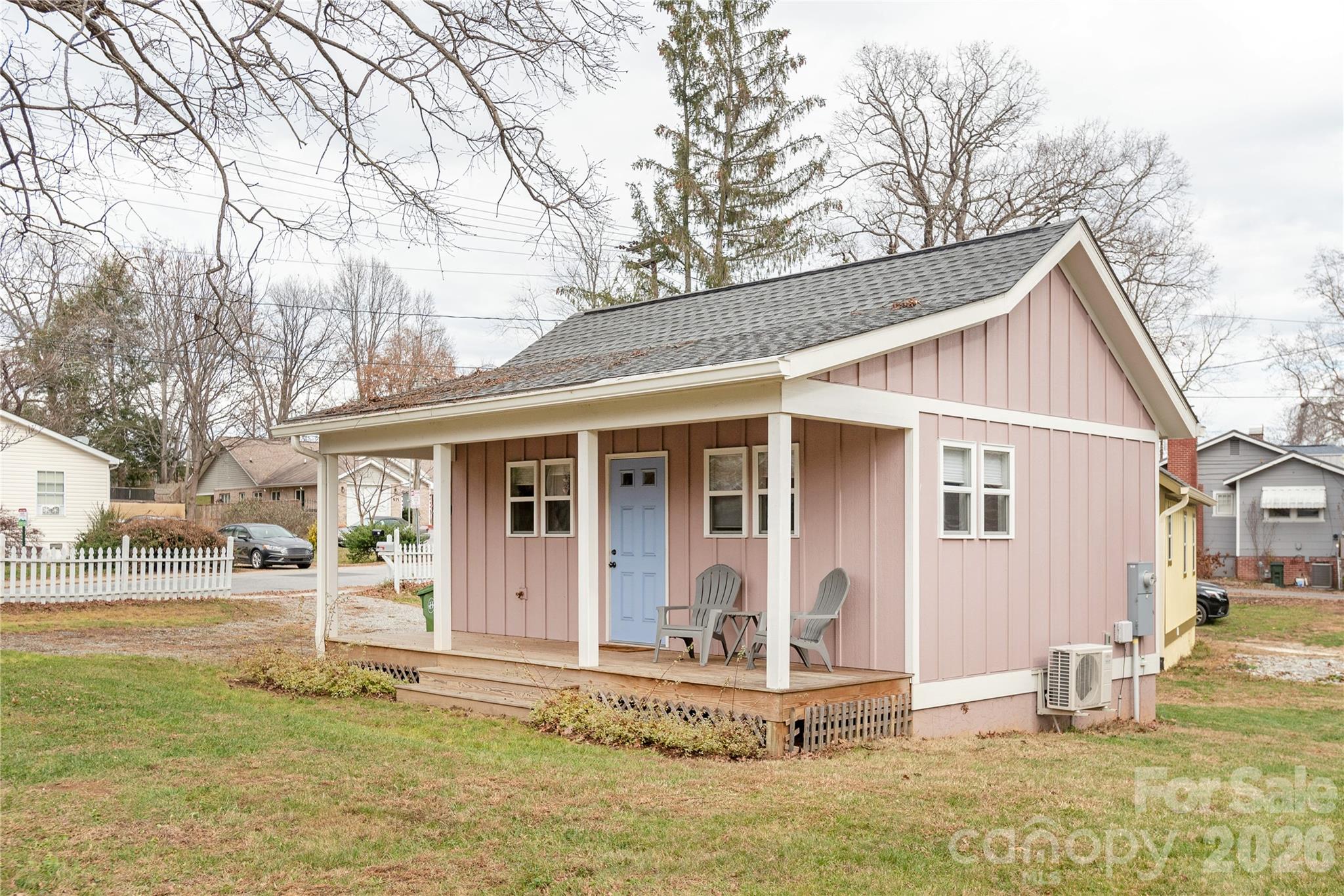 606 Ray Avenue Hendersonville NC 28792