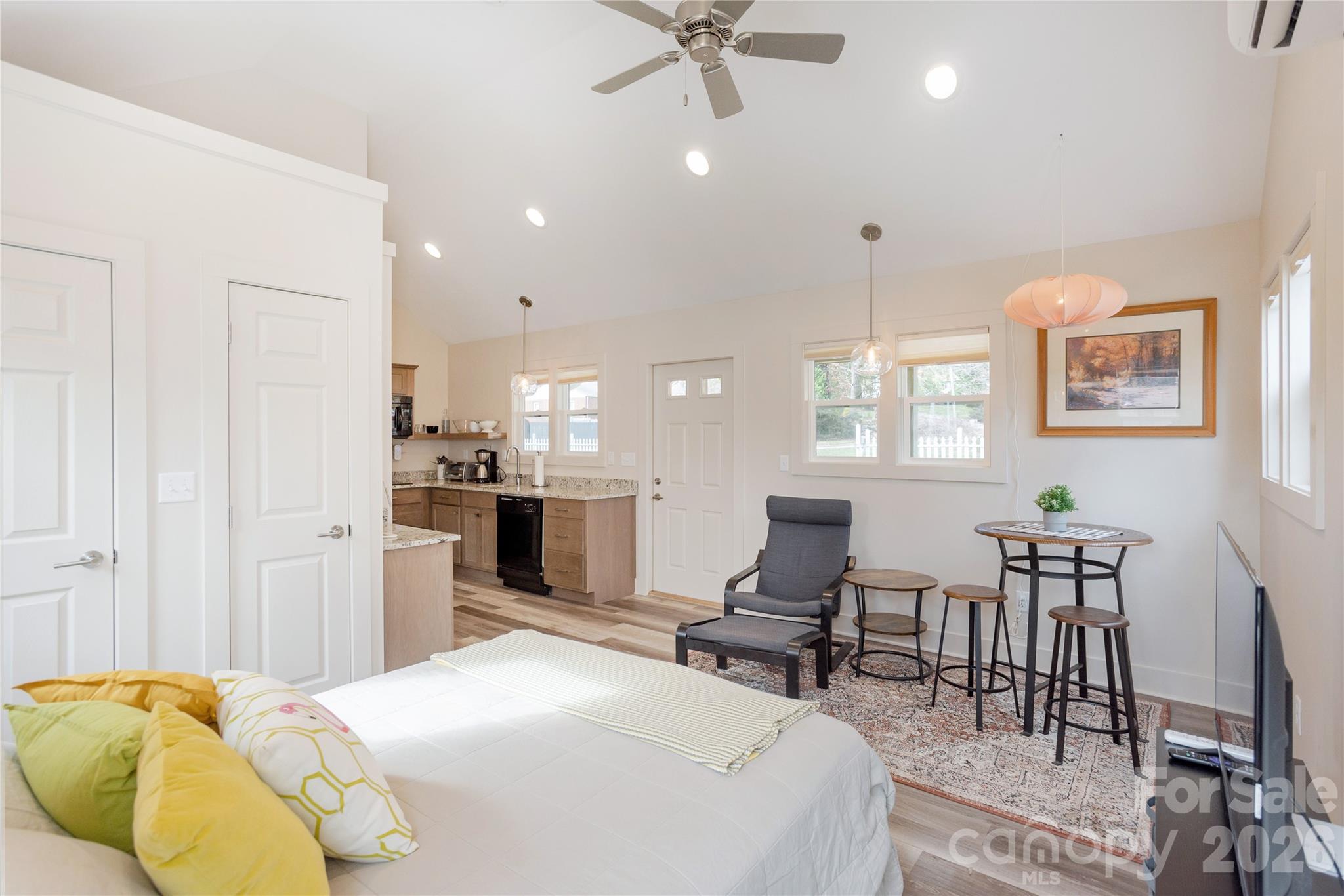 606 Ray Avenue Hendersonville NC 28792