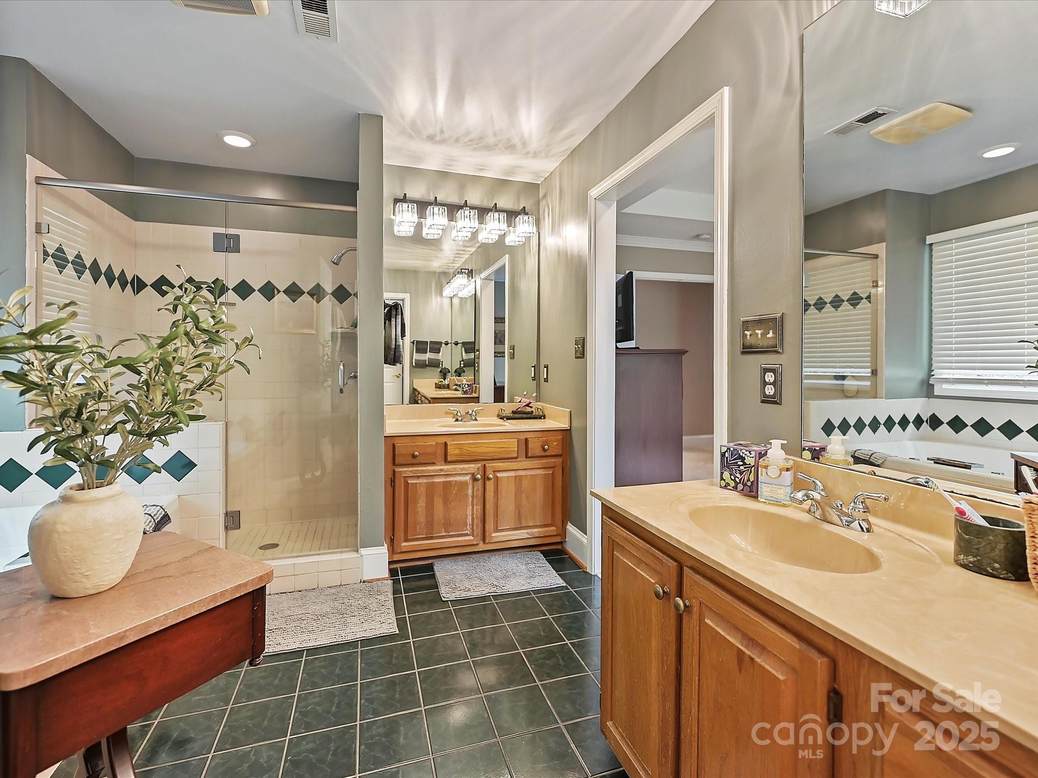 11902 Mountain Crest Circle Charlotte NC 28216