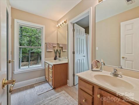 11902 Mountain Crest Circle Charlotte NC 28216