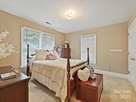 11902 Mountain Crest Circle Charlotte NC 28216