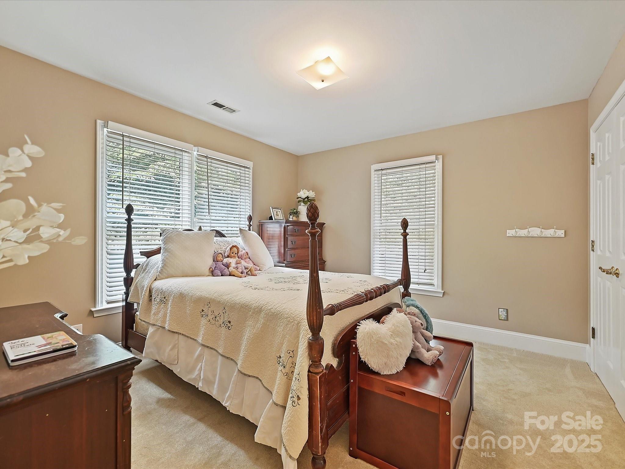 11902 Mountain Crest Circle Charlotte NC 28216