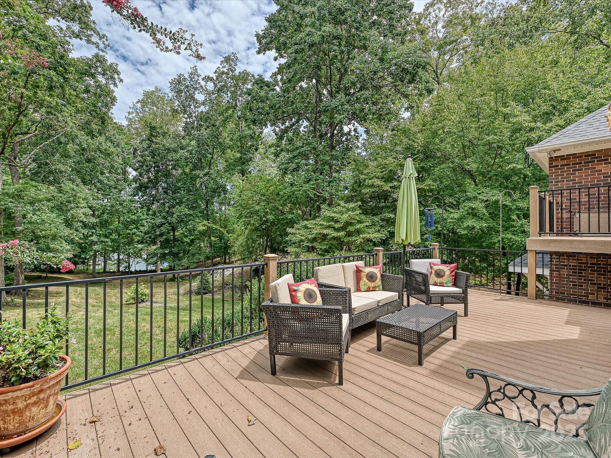 11902 Mountain Crest Circle Charlotte NC 28216