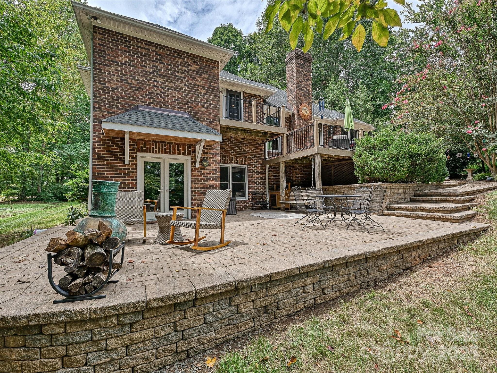 11902 Mountain Crest Circle Charlotte NC 28216