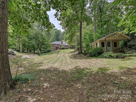 11902 Mountain Crest Circle Charlotte NC 28216