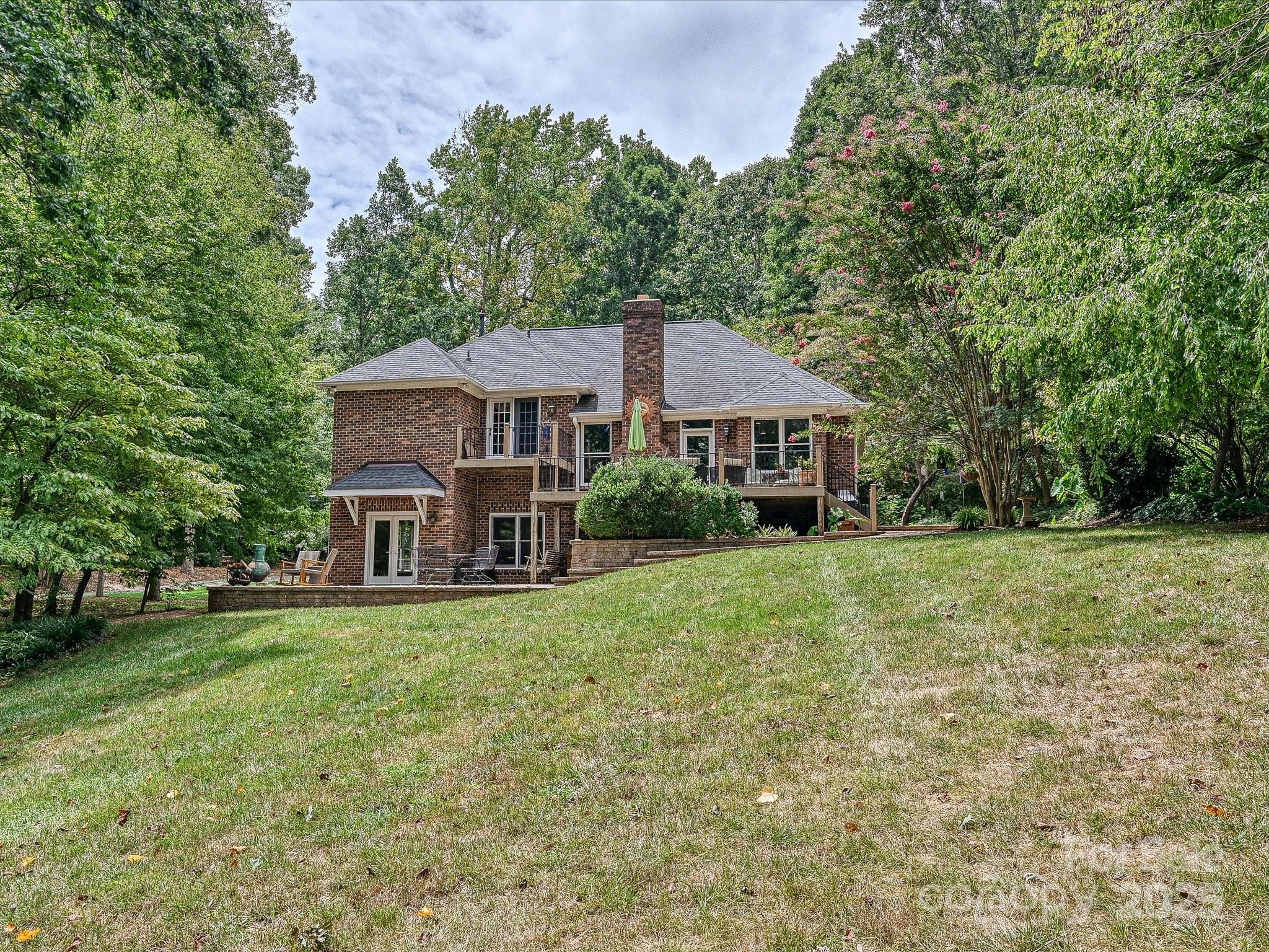11902 Mountain Crest Circle Charlotte NC 28216