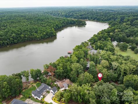 11902 Mountain Crest Circle Charlotte NC 28216