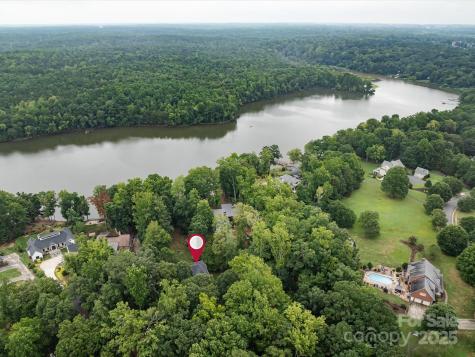 11902 Mountain Crest Circle Charlotte NC 28216